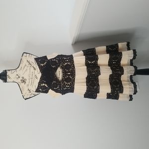 Foxiedox black lace dress size XL